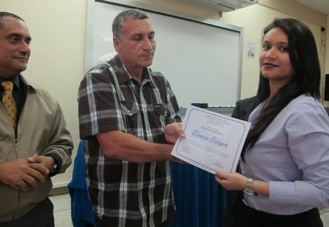 Denise Estepa (5 años de servicio)